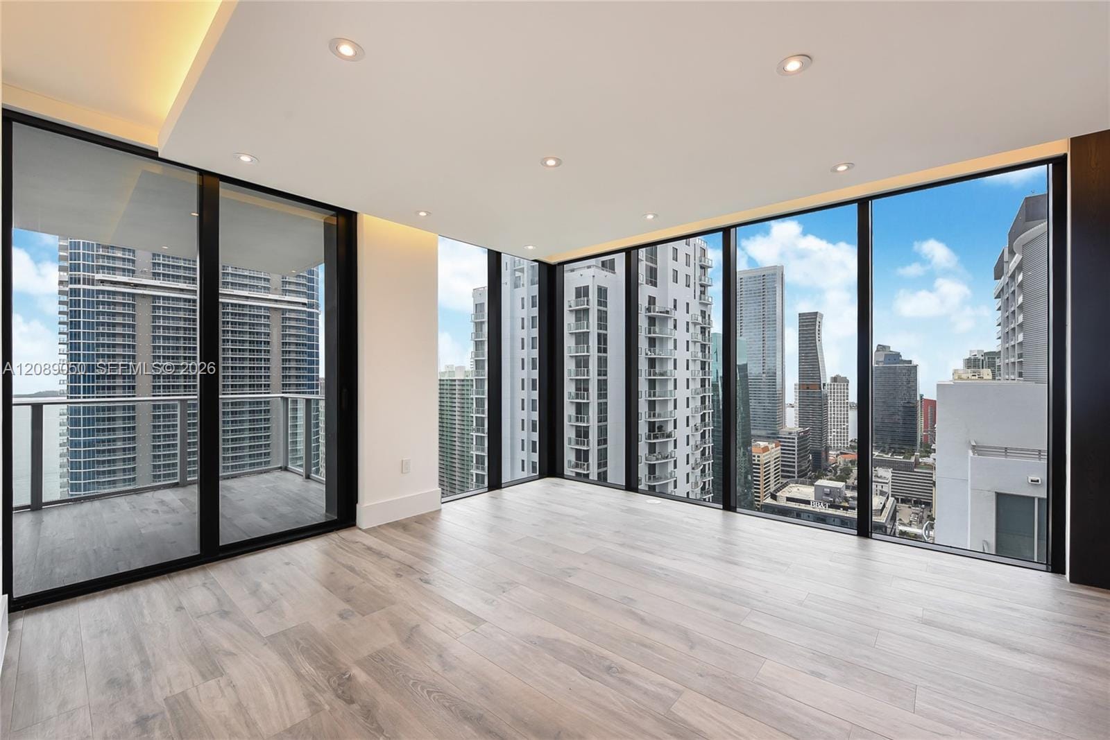 1010 Brickell Avenue 3905 — photo 6