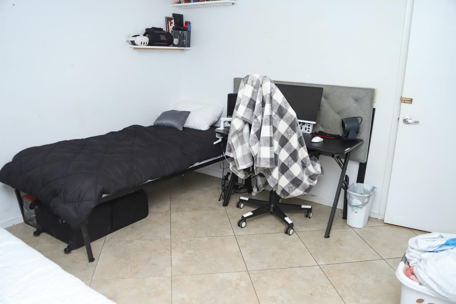 605 Ixoria Avenue Unit 21 — photo 6