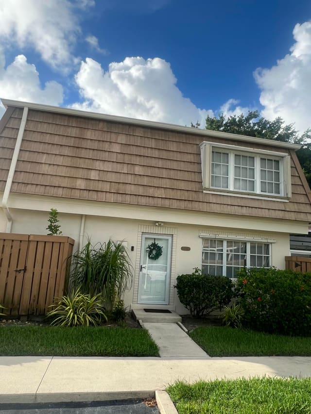 4338 Hazel Avenue D, Palm Beach Gardens, FL 33410
