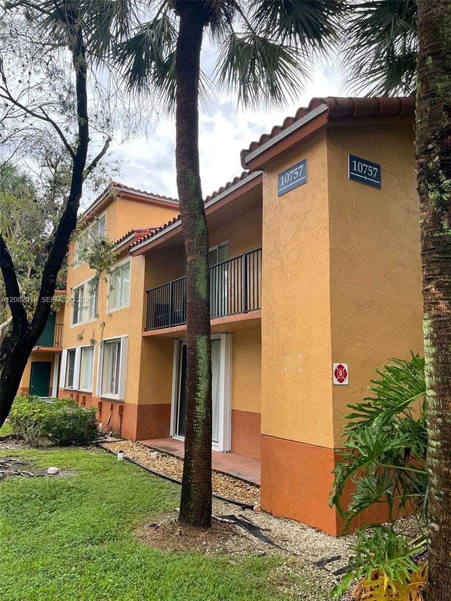10757 Cleary Boulevard 111, Plantation, FL 33324 photo 2