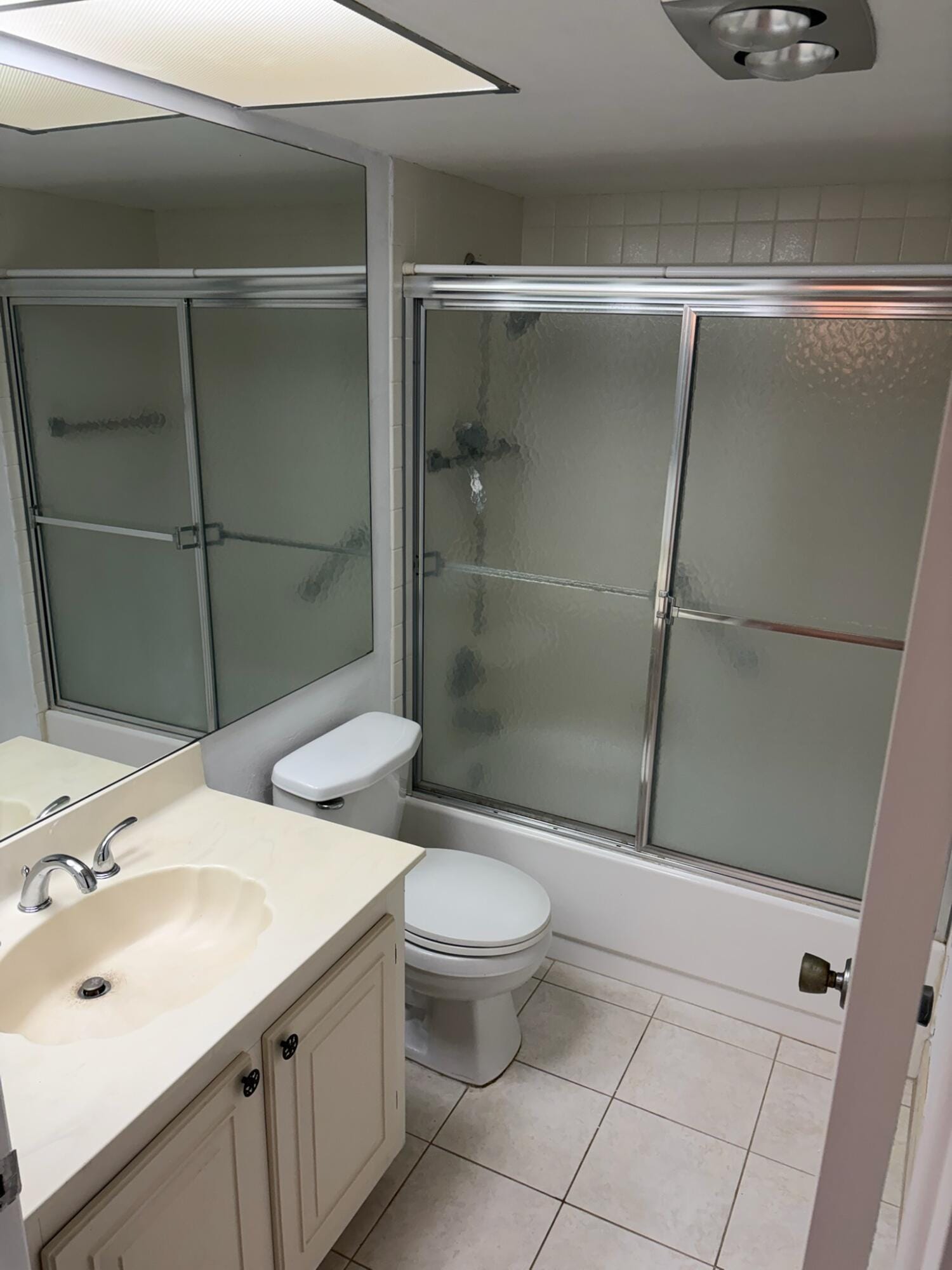 2614 NASSAU F2 — photo 2