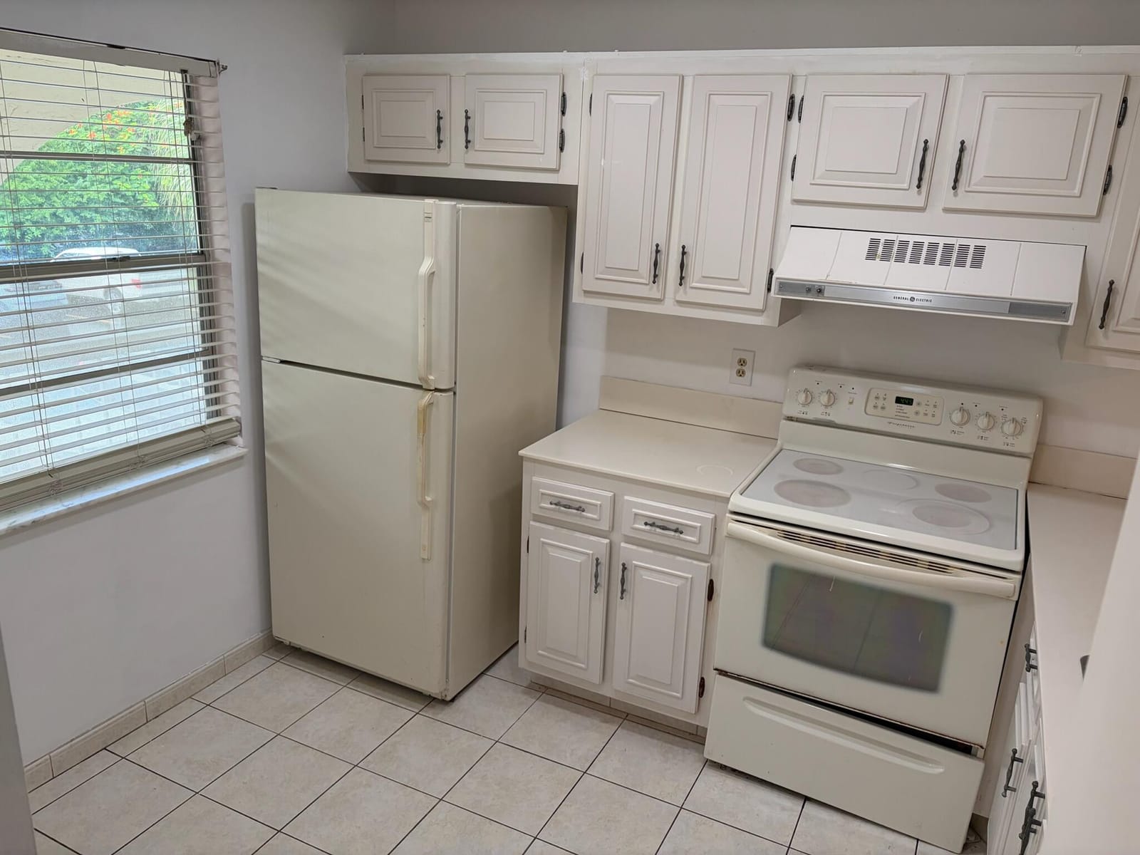 2614 NASSAU F2 — photo 3