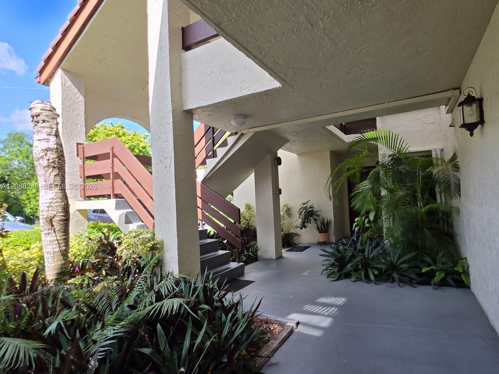 9060 SW 125th Avenue C202 — photo 2