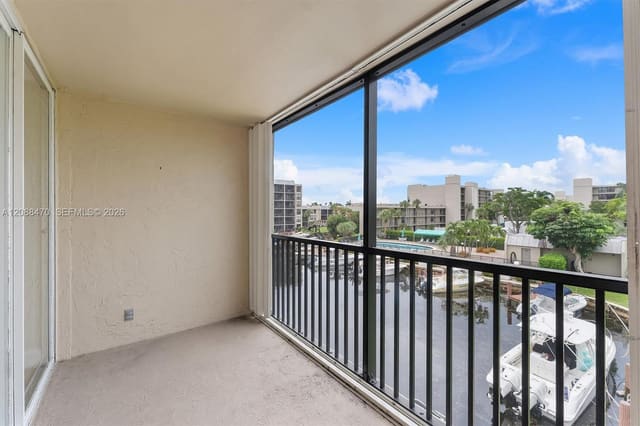 4 Royal Palm Way 308, Boca Raton, FL 33432