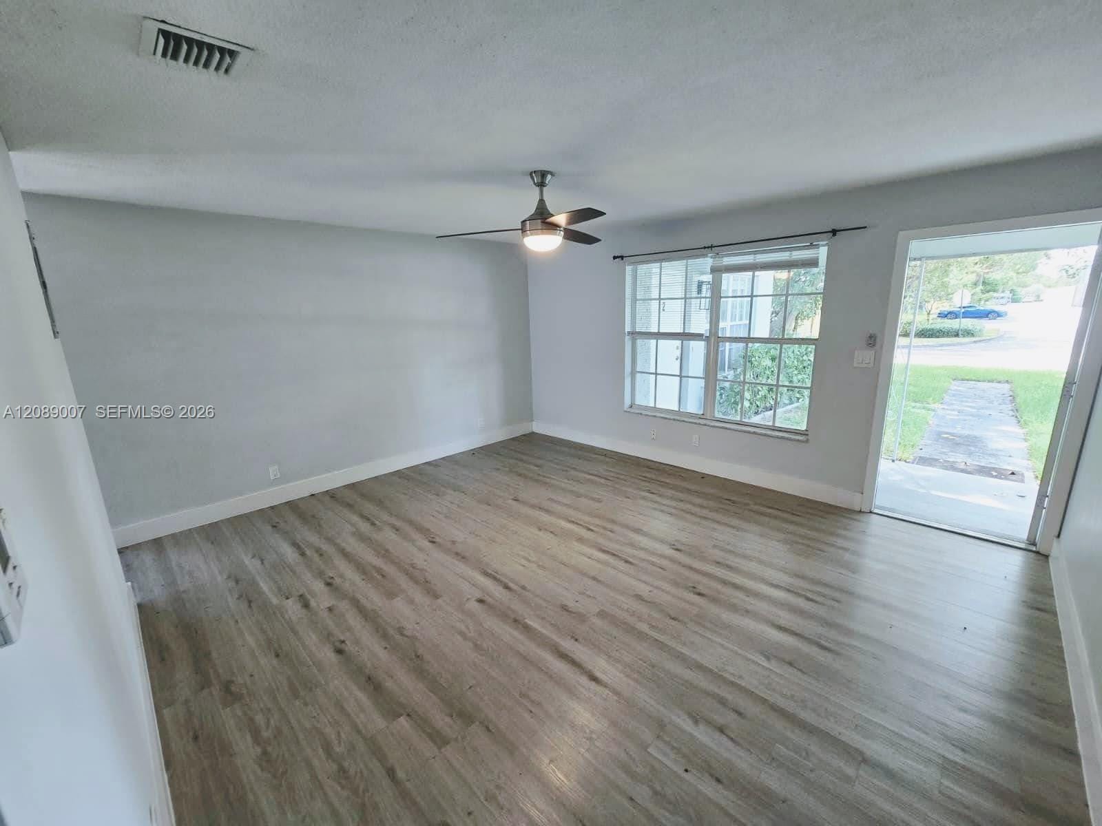 2500 NE 19th Avenue 1, Lighthouse Point, FL 33064 photo 2