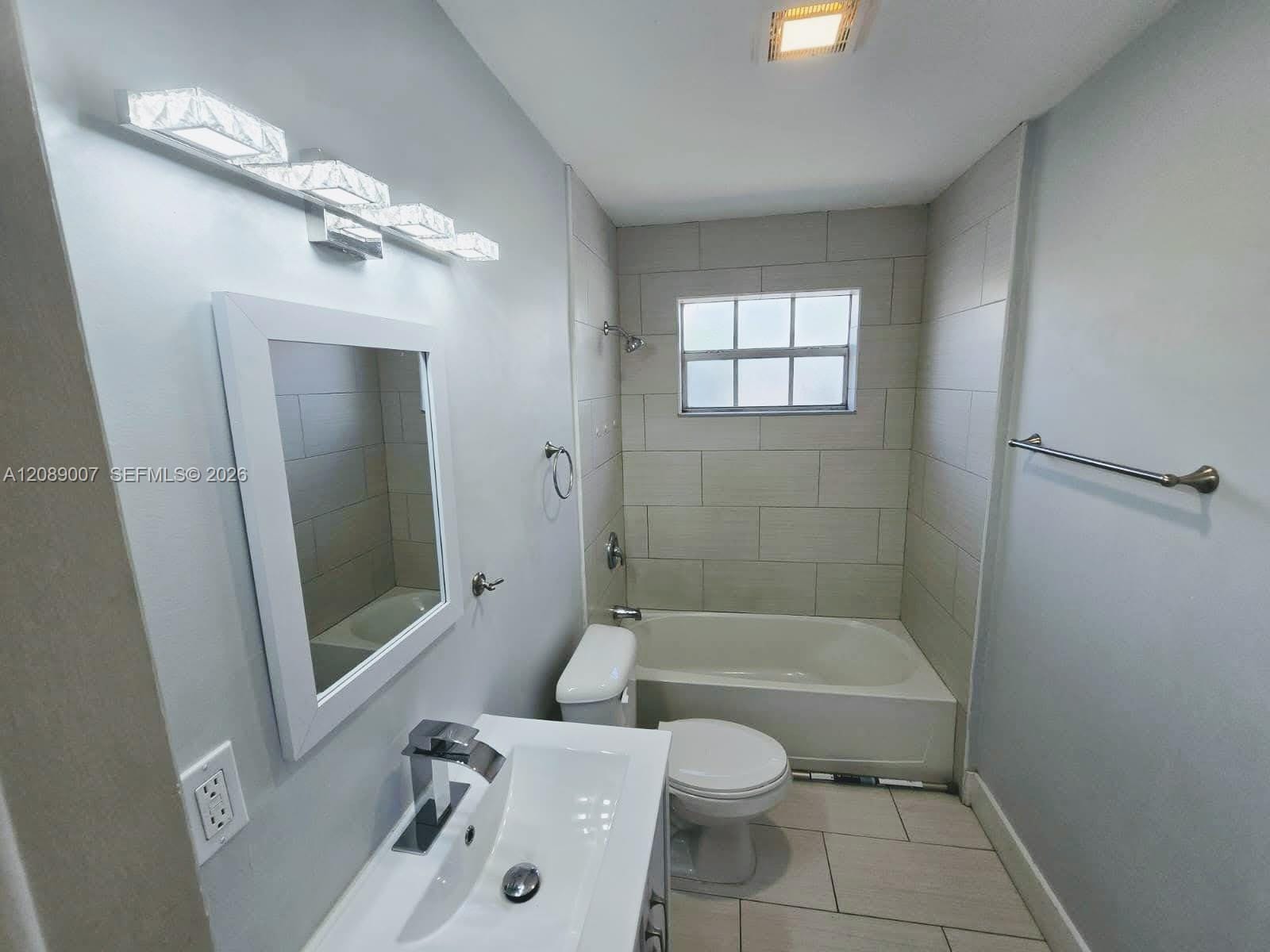 2500 NE 19th Avenue 1, Lighthouse Point, FL 33064 photo 26
