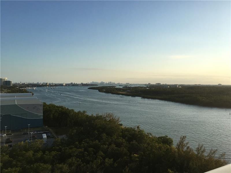 100 Bayview Drive 1826 — photo 4