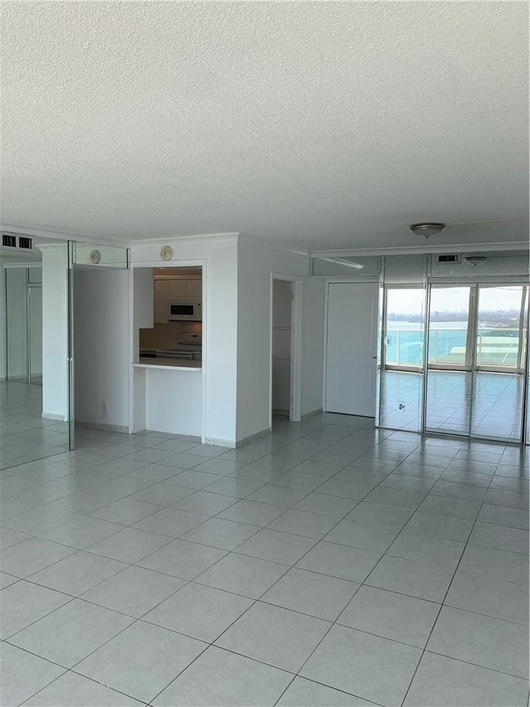 100 Bayview Drive 1826 — photo 8