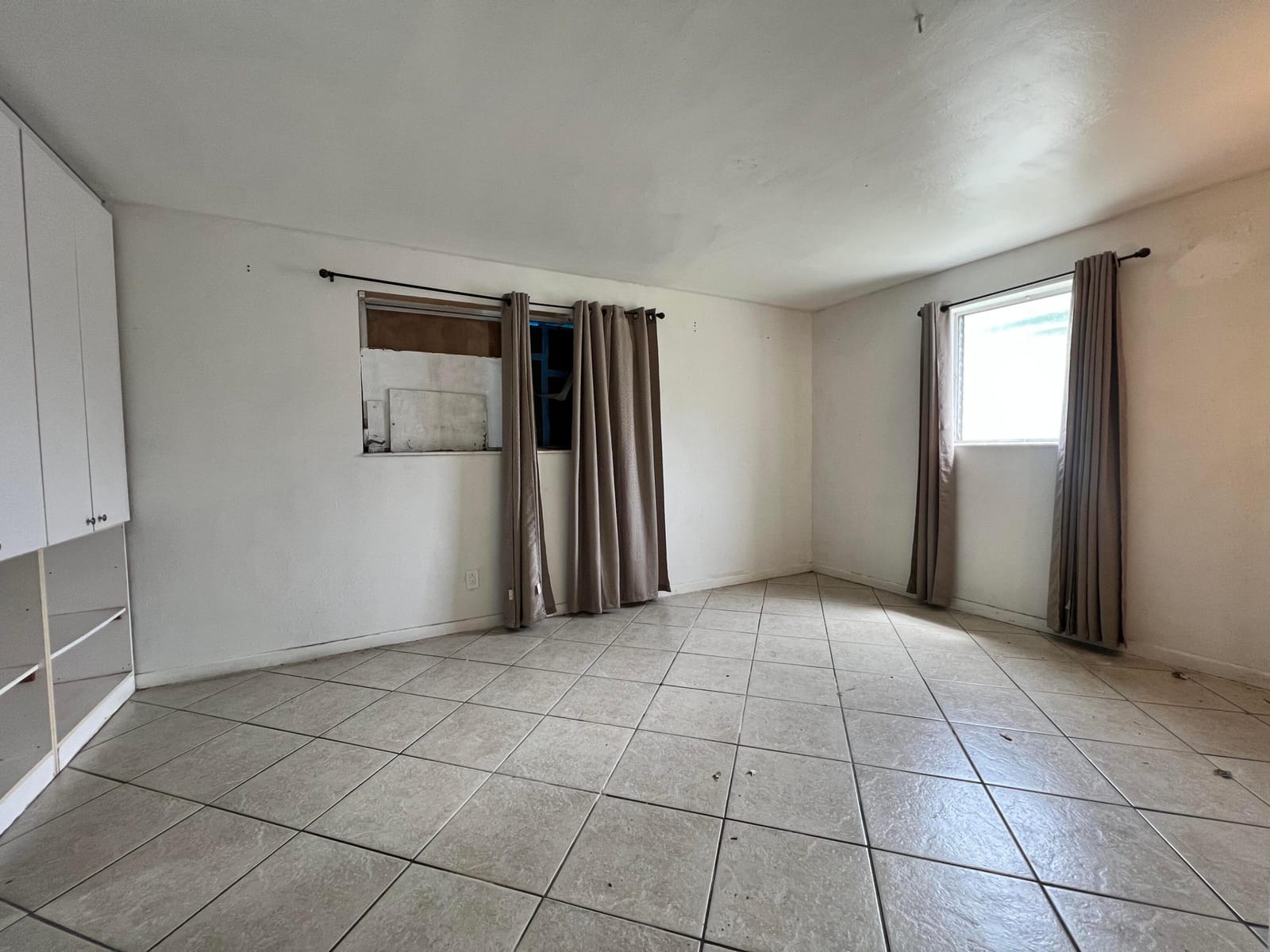 5671 NE 8TH Avenue, Oakland Park, FL 33334 photo 11