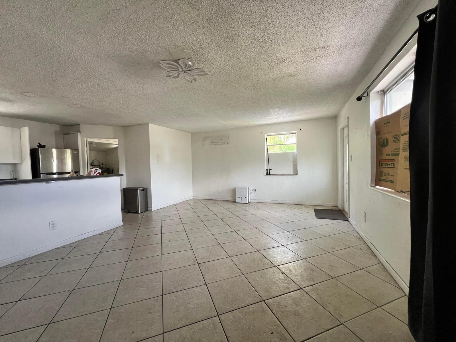 5671 NE 8TH Avenue, Oakland Park, FL 33334 photo 4