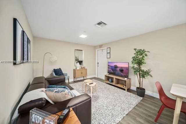2324 Garfield Street 4, Hollywood, FL 33020