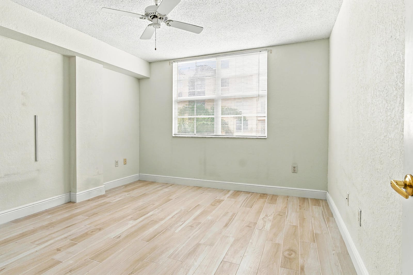 1801 N Flagler Drive 603 — photo 11