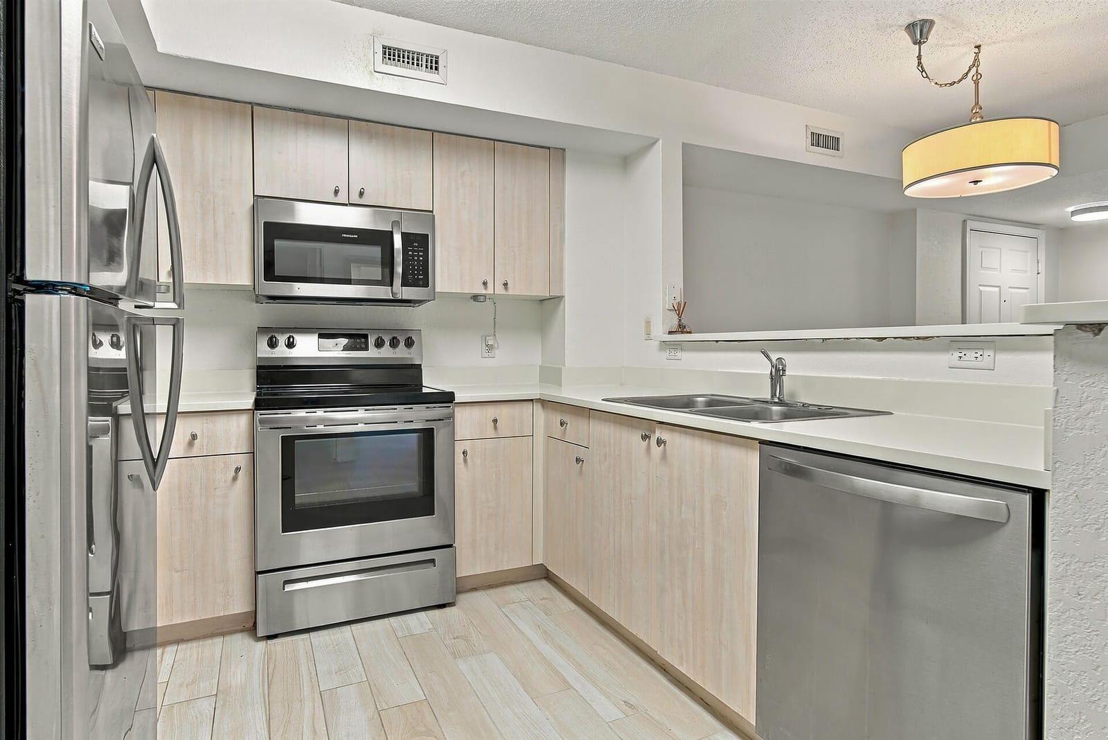 1801 N Flagler Drive 603 — photo 8