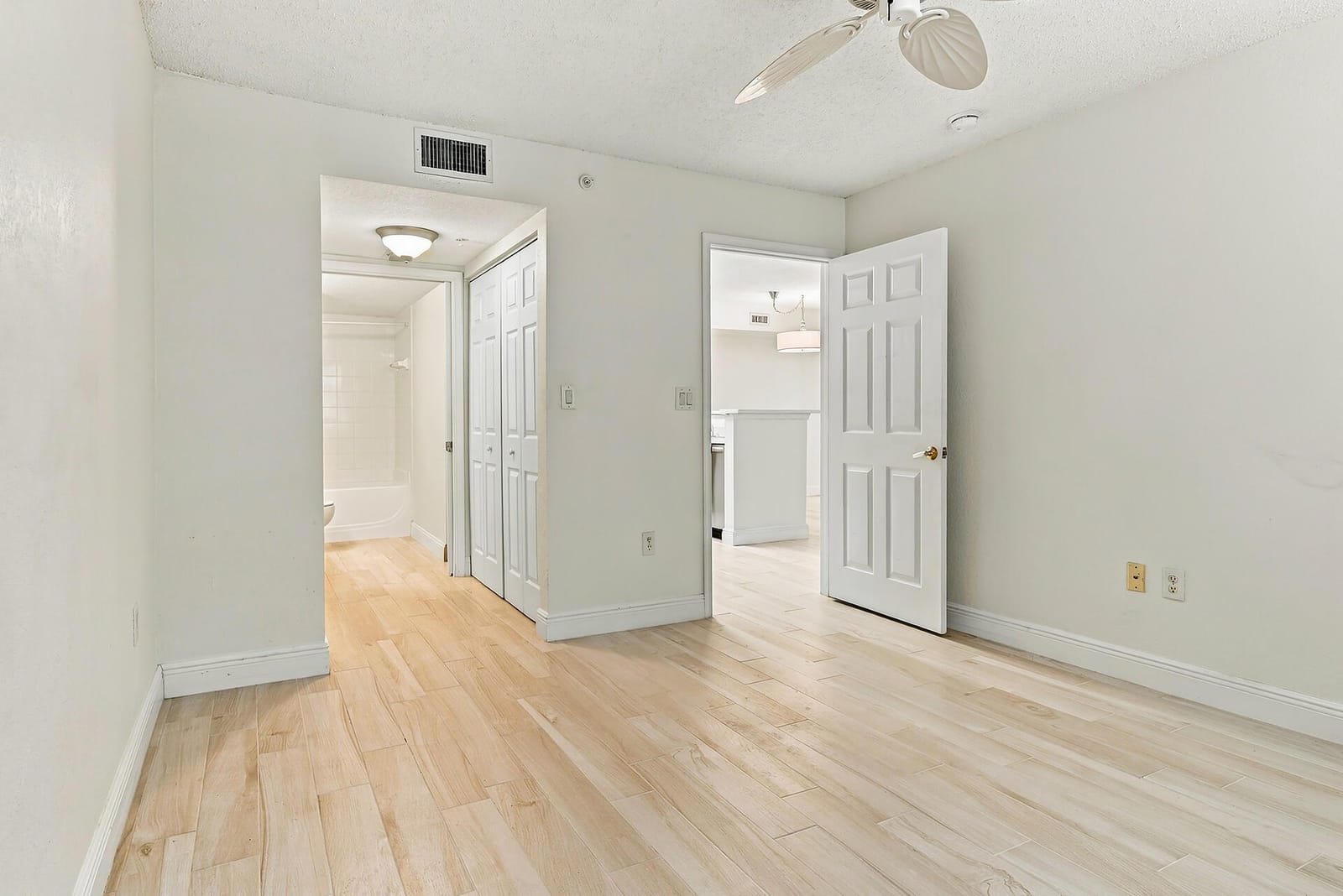 1801 N Flagler Drive 603 — photo 10