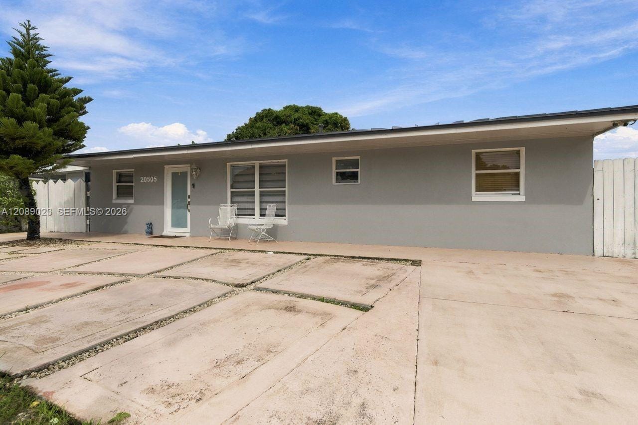 20505 NW 45th Avenue — photo 5