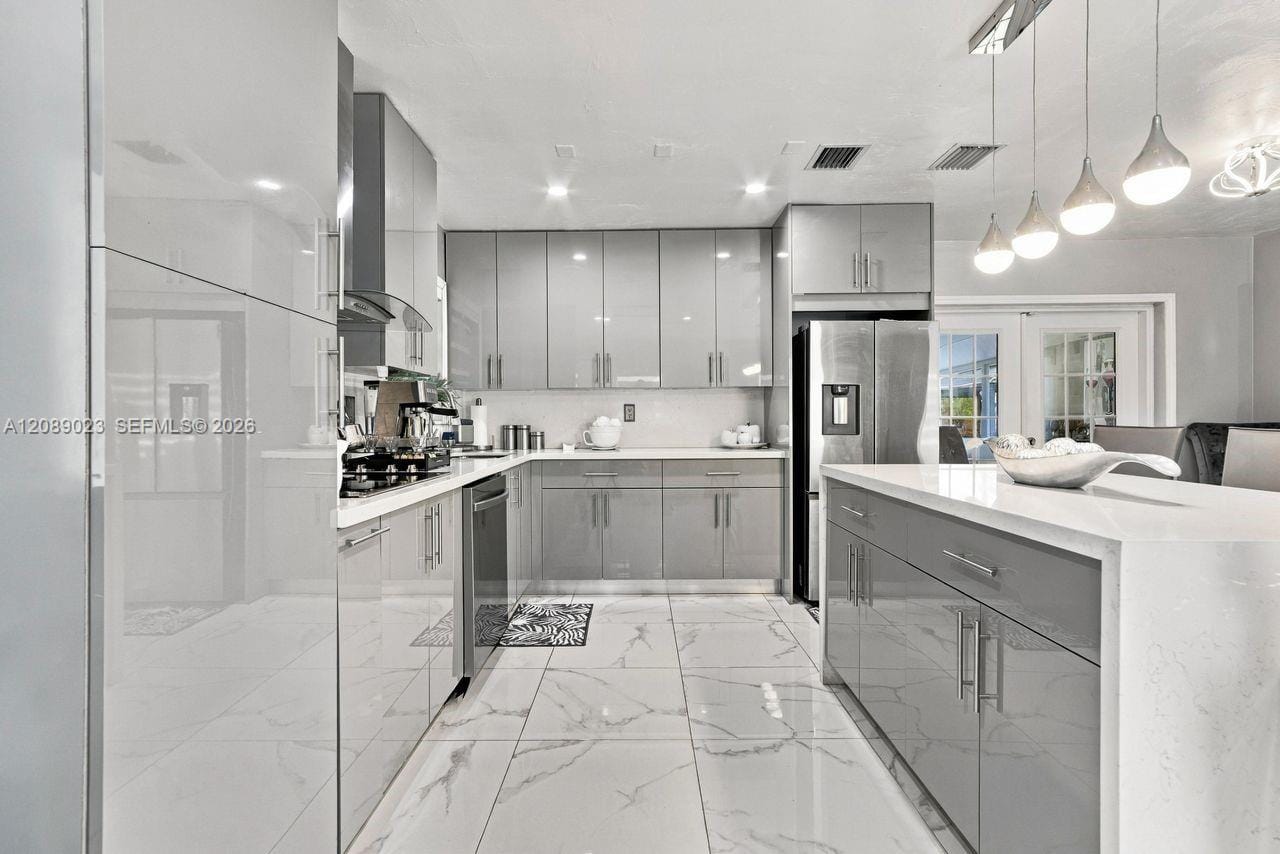 20505 NW 45th Avenue — photo 9