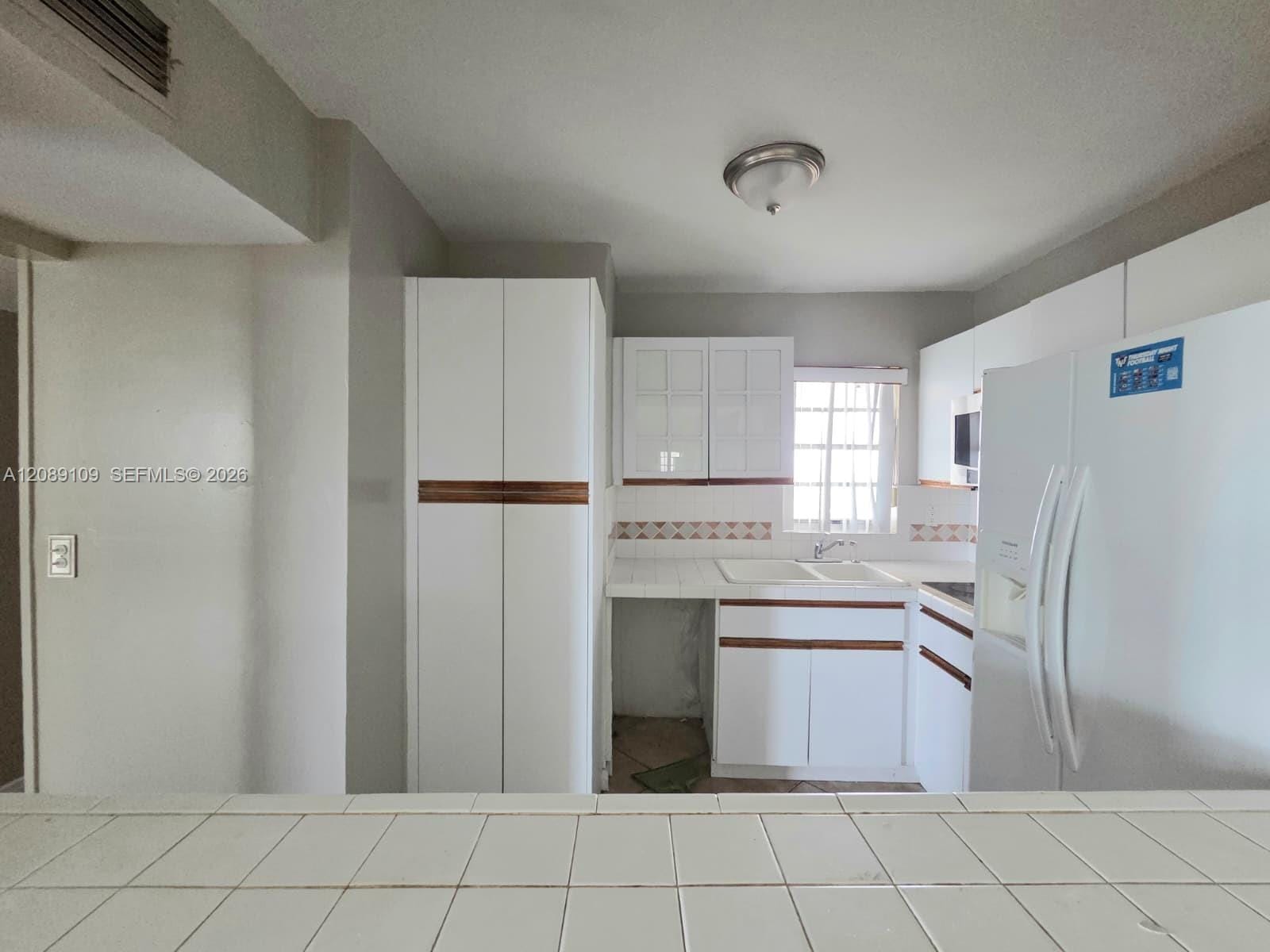 870 NW 87th Avenue 507, Miami, FL 33172 photo 14