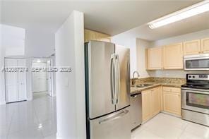 609 E Sheridan Street 201, Dania Beach, FL 33004 photo 3
