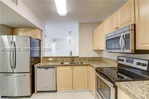 609 E Sheridan Street 201, Dania Beach, FL 33004 photo 4