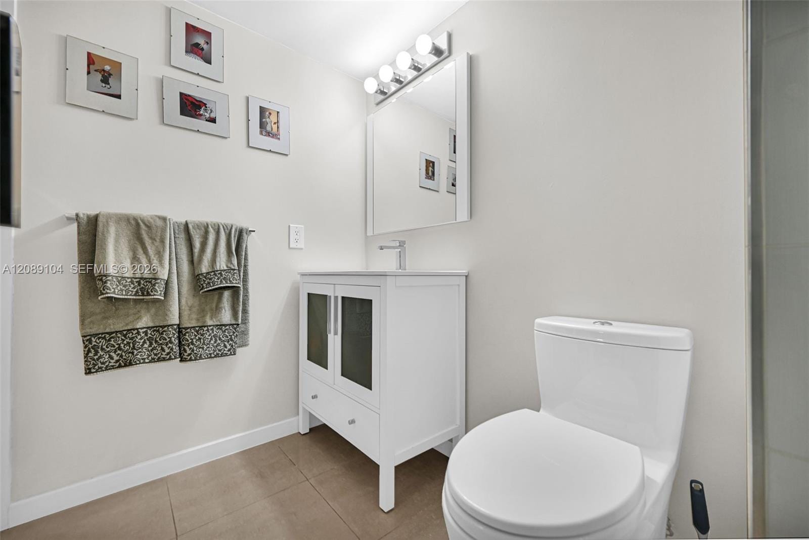 374 Lakeview Drive 204, Weston, FL 33326 photo 28