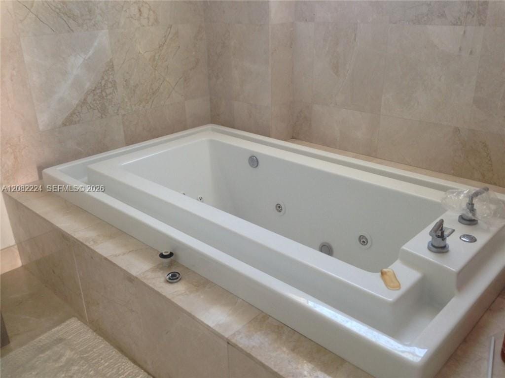 218 SE 14th Street 2108, Miami, FL 33131 photo 3