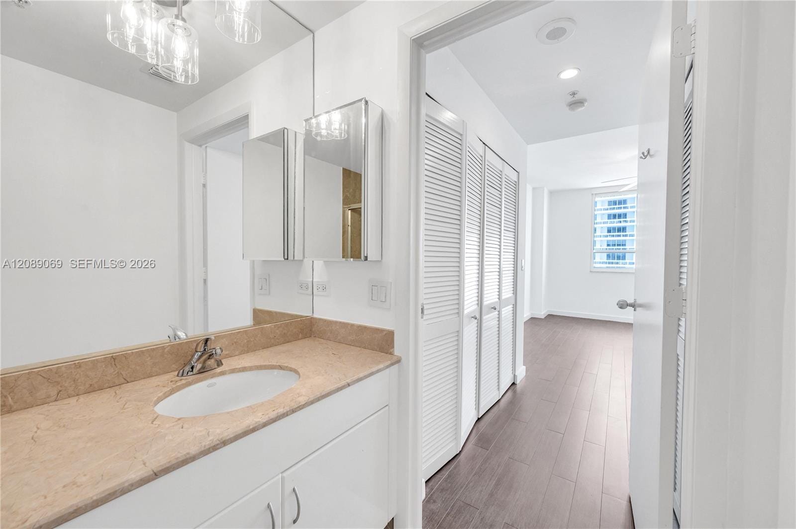 801 Brickell Key Boulevard 2208, Miami, FL 33131 photo 13