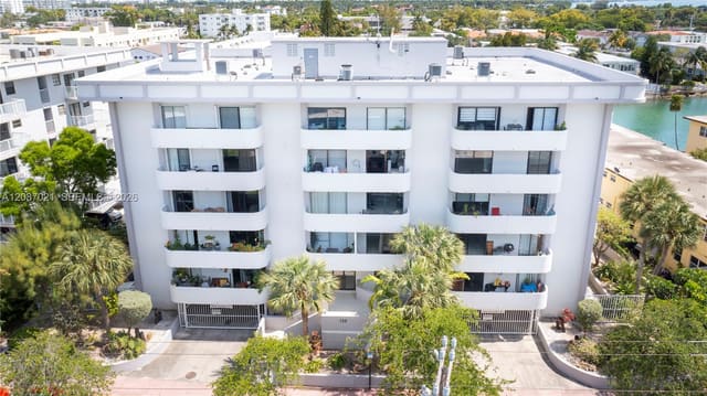 130 S Shore Drive 2F, Normandy Sh Yacht Co Cl, Miami Beach, FL