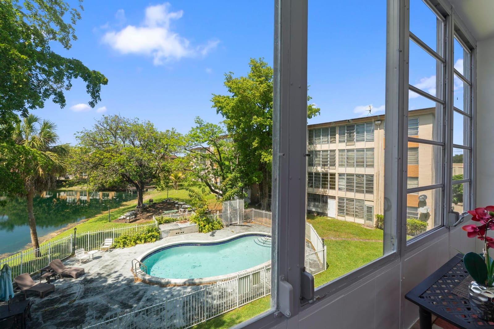 5275 NW 10TH Court 305, Plantation, FL 33313 photo 18
