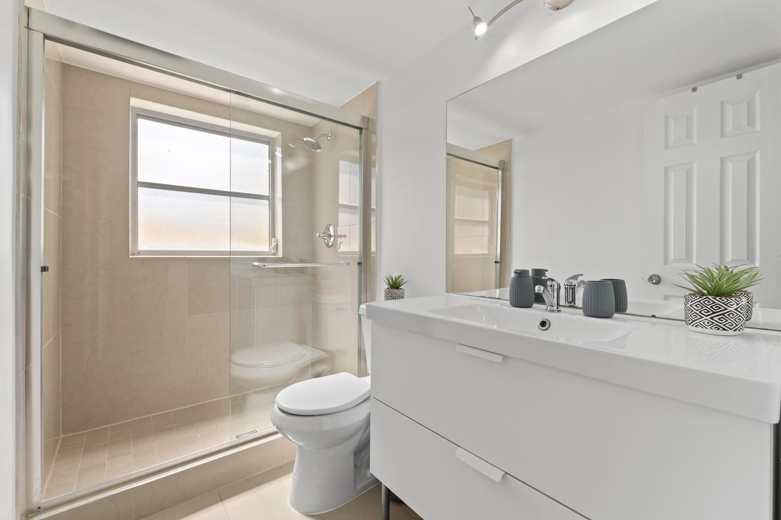 5275 NW 10TH Court 305, Plantation, FL 33313 photo 27