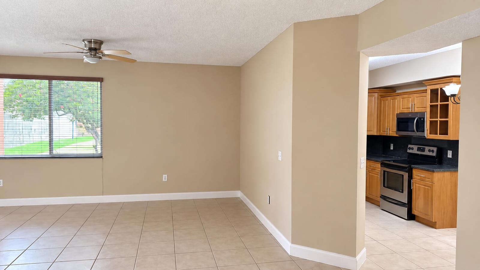 6952 SW 39TH Street C106 — photo 4