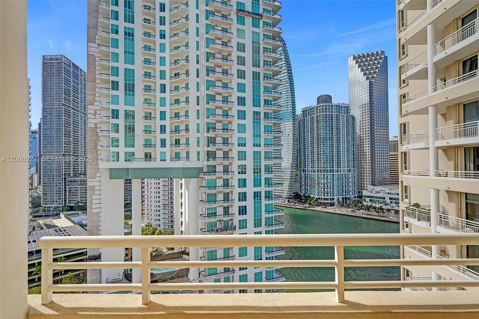 888 Brickell Key Drive 1901, Miami, FL 33131 photo 3