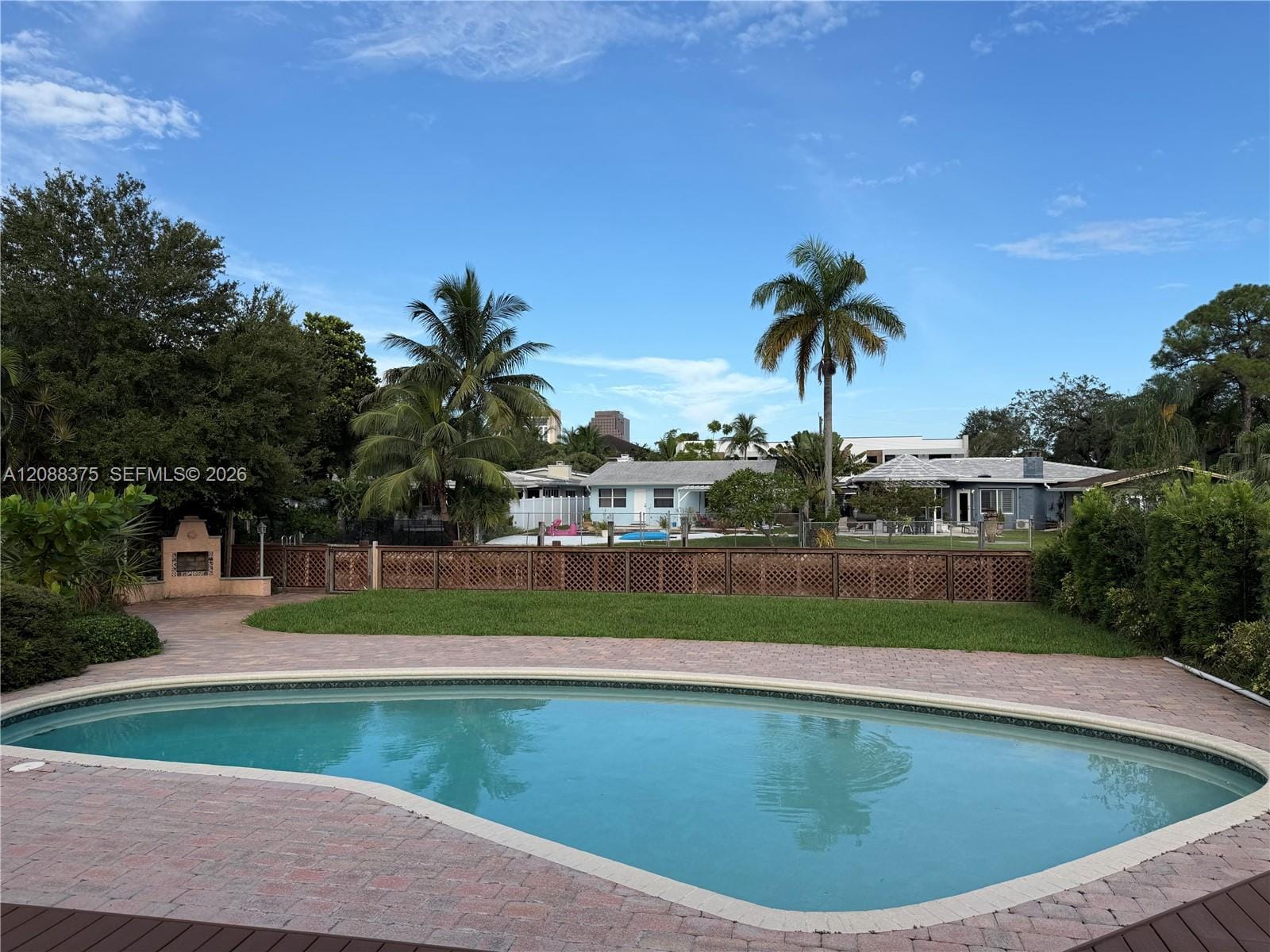 800 SW 8th Terrace — photo 1
