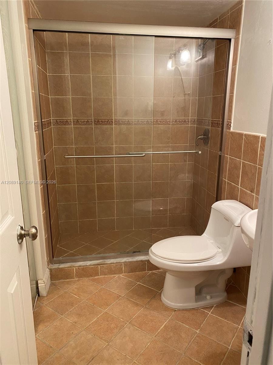 17455 NW 67th Court L-17, Hialeah, FL 33015 photo 3