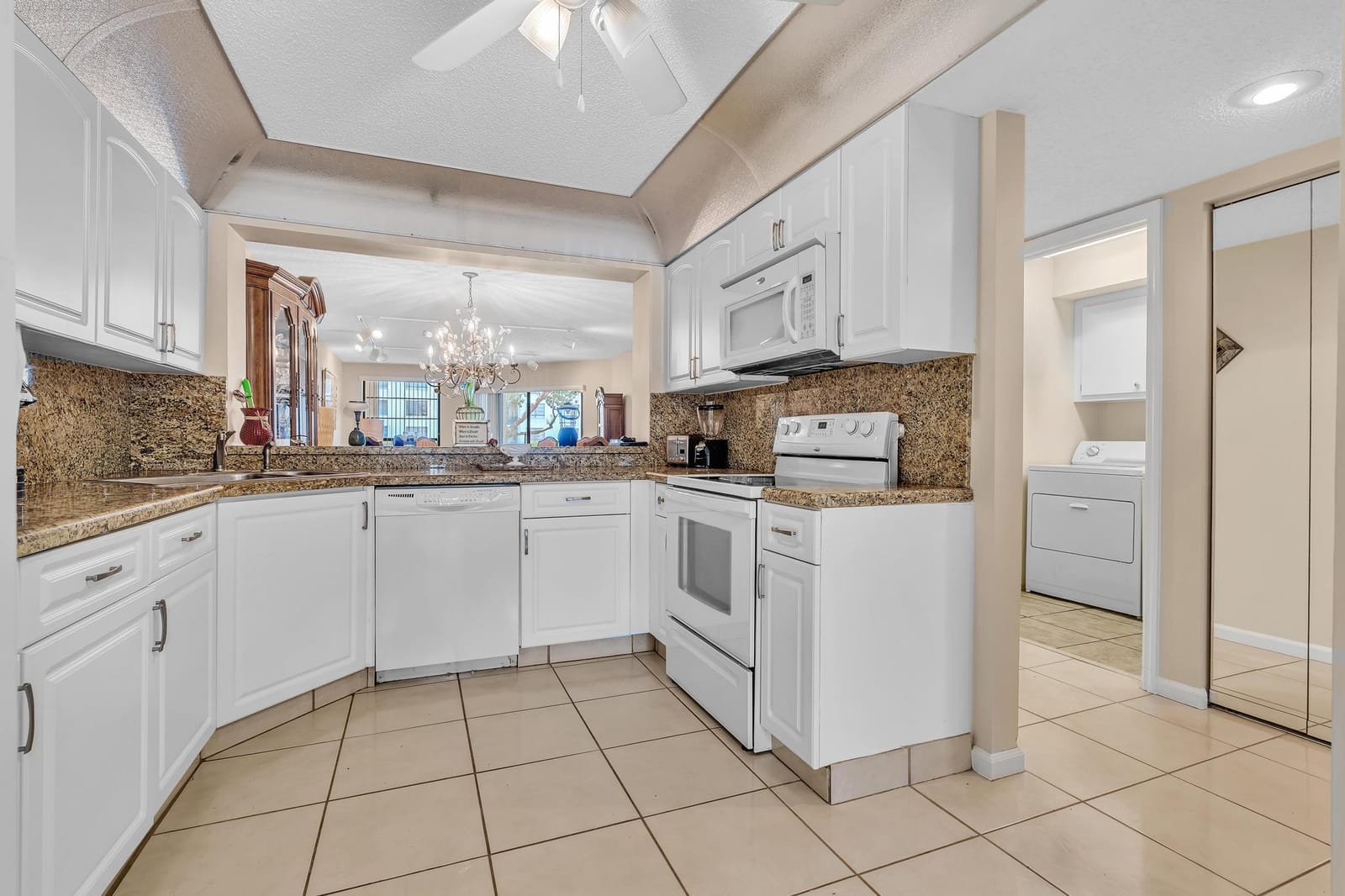 7216 Fairfax Drive 109, Tamarac, FL 33321 photo 14
