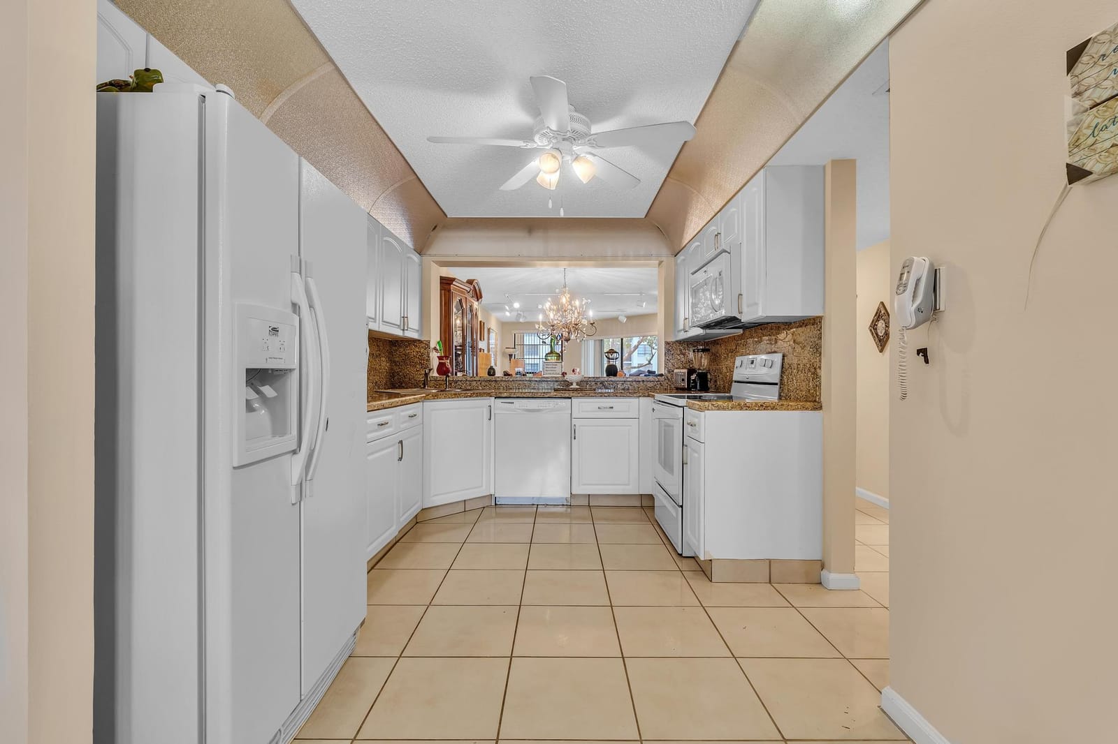 7216 Fairfax Drive 109 — photo 9