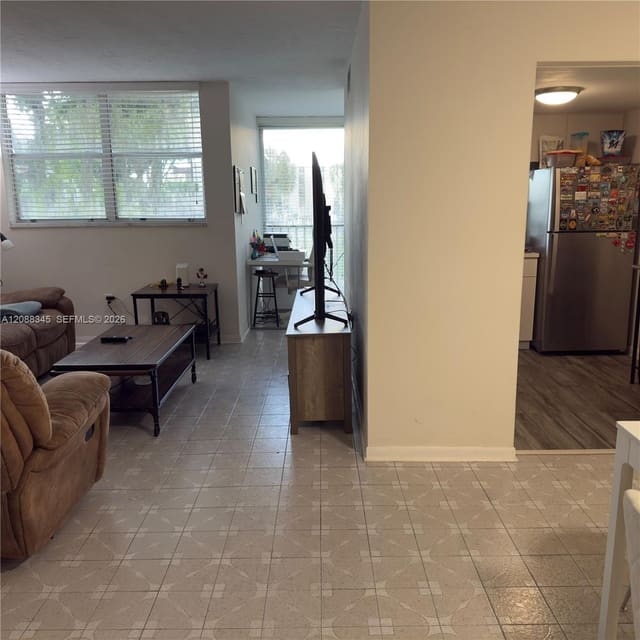 9431 SW 4th Street 206, Miami, FL 33174