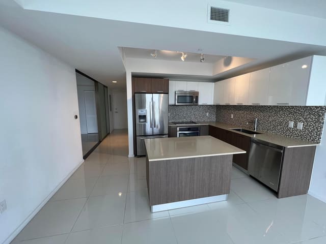 5300 PASEO Boulevard 708, Doral, FL 33166