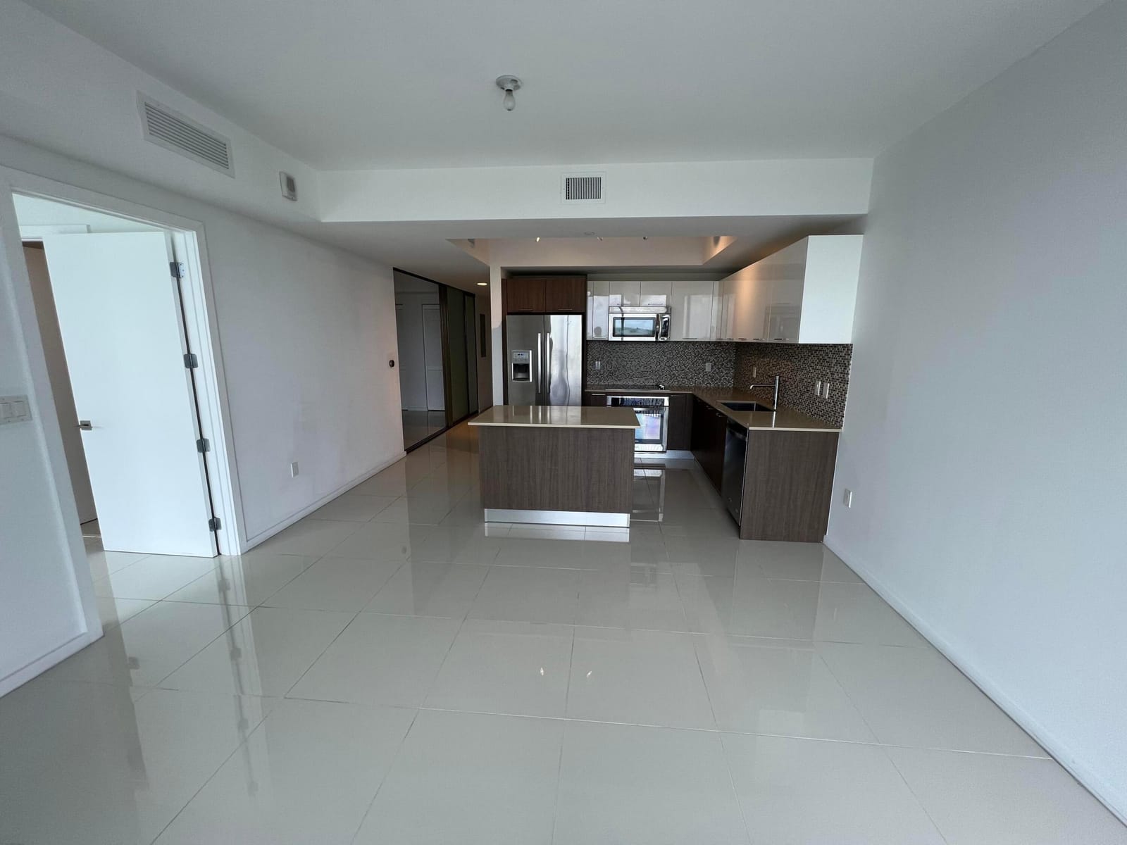 5300 PASEO Boulevard 708 — photo 4
