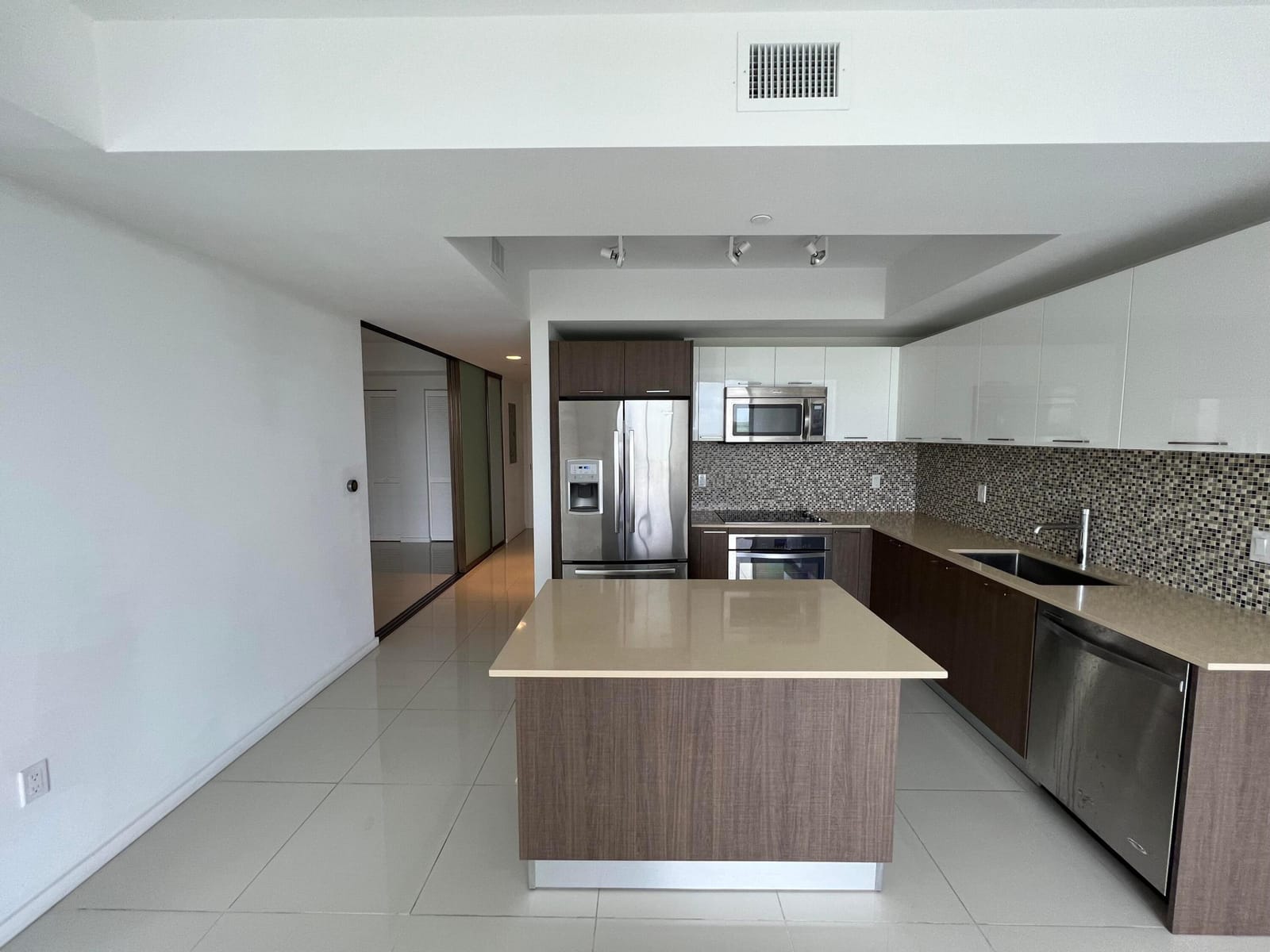 5300 PASEO Boulevard 708 — photo 5