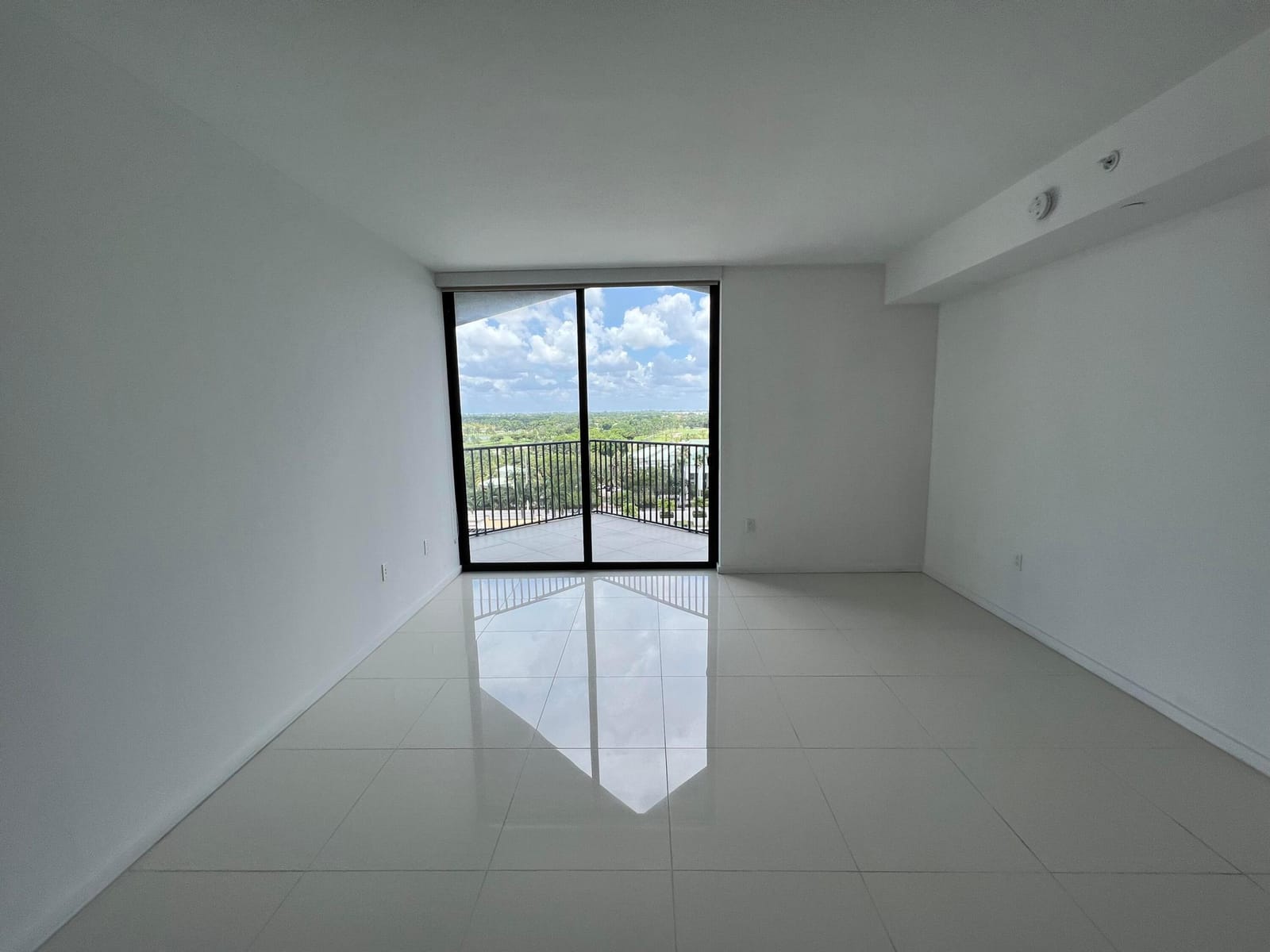 5300 PASEO Boulevard 708 — photo 6