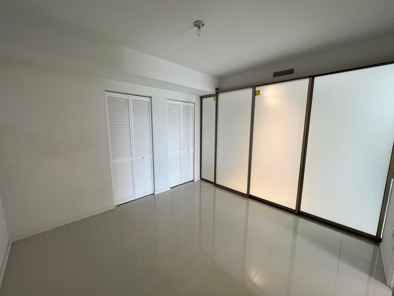 5300 PASEO Boulevard 708 — photo 9