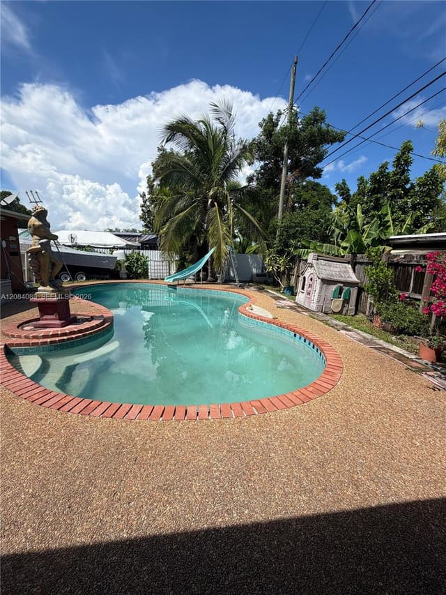 16111 SW 98th Avenue, Miami, FL 33157