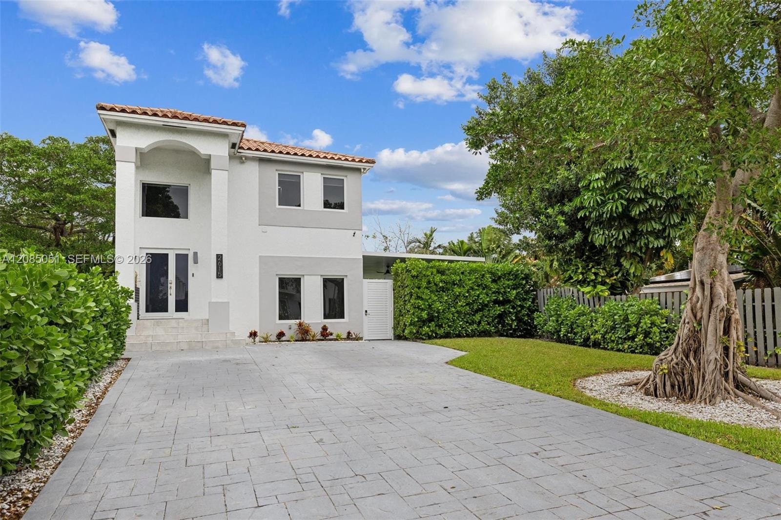 2615 NE 213th Street, Miami, FL 33180 photo 24