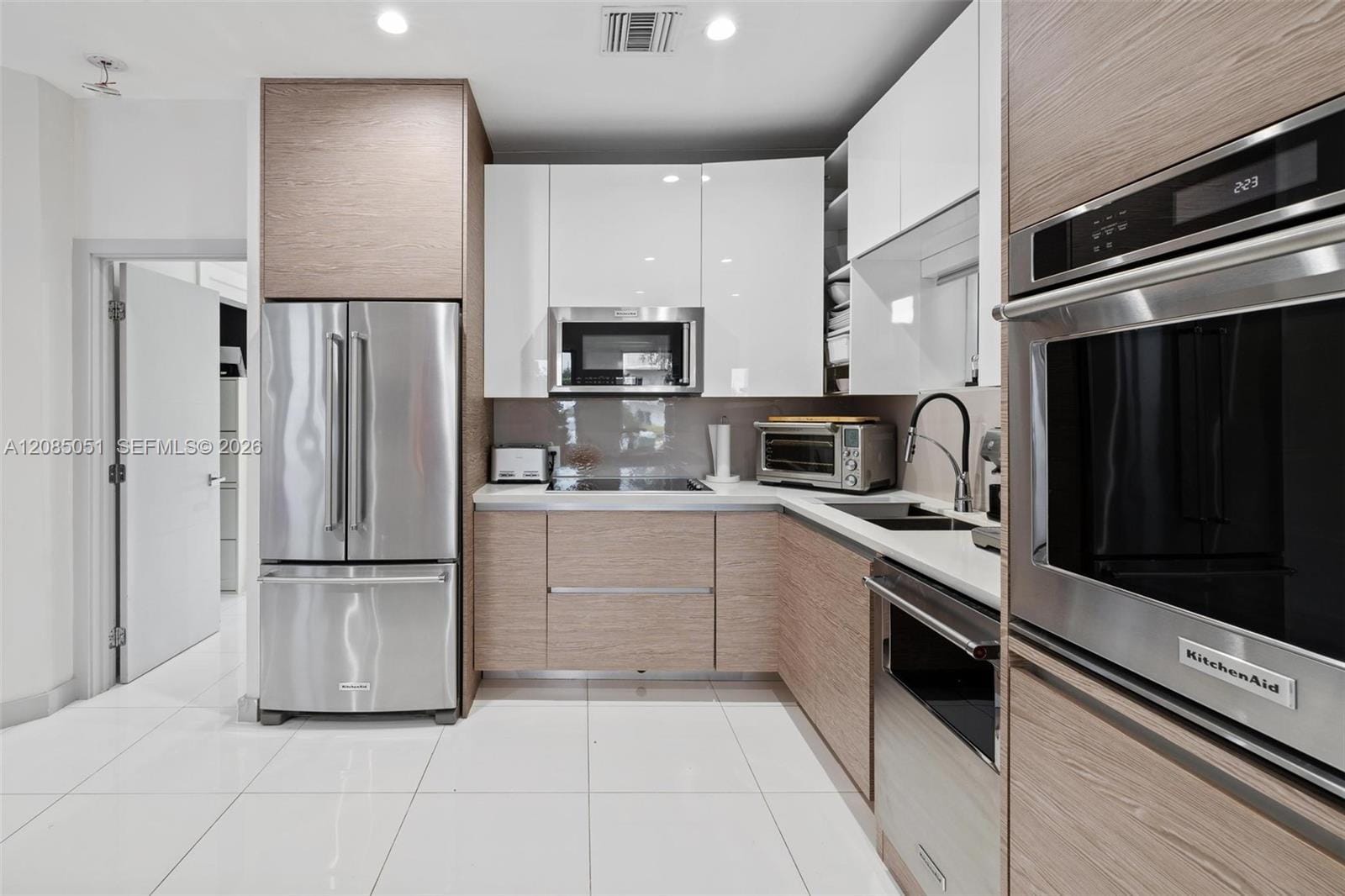 2615 NE 213th Street, Miami, FL 33180 photo 6
