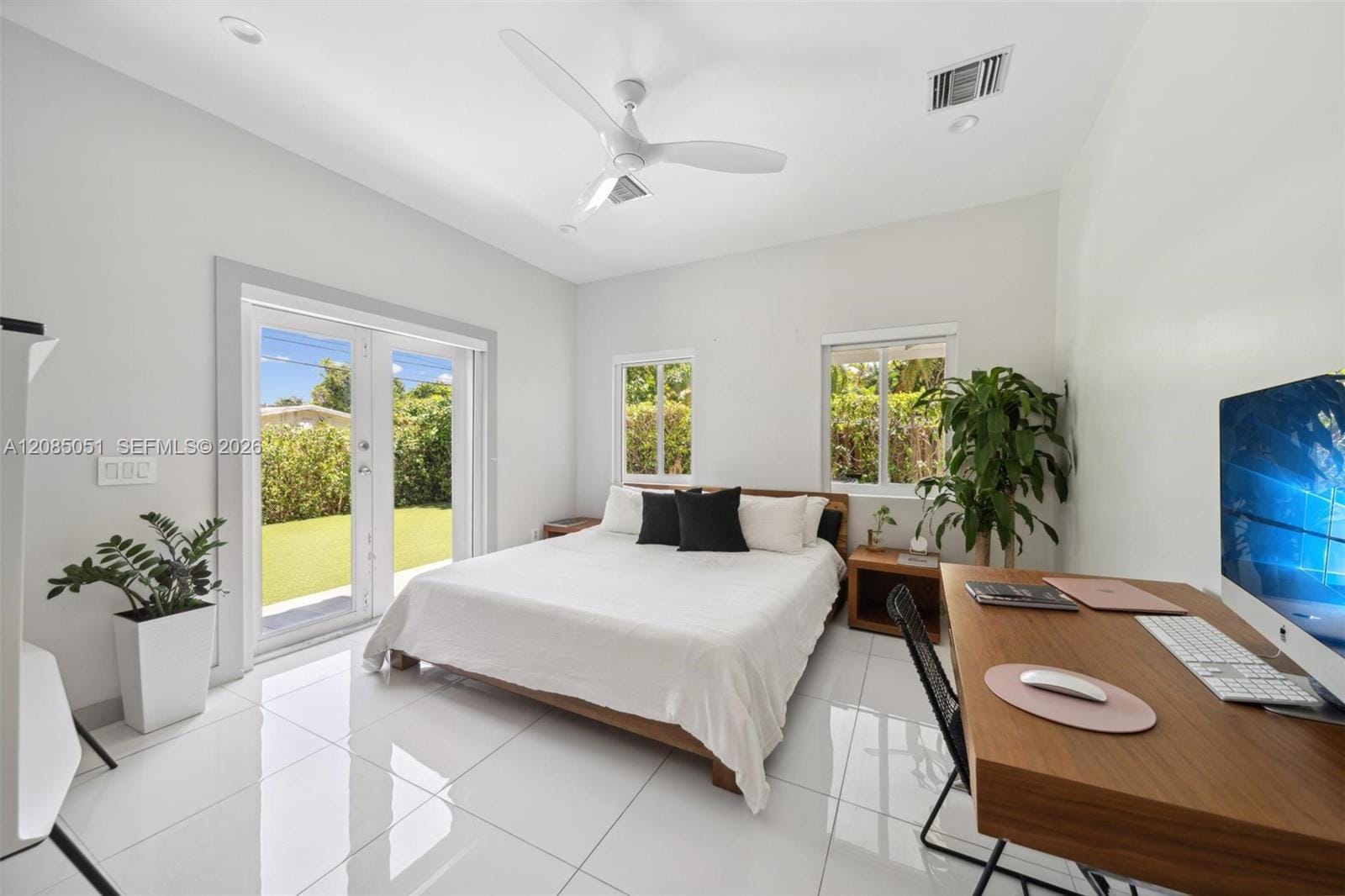 2615 NE 213th Street, Miami, FL 33180 photo 10