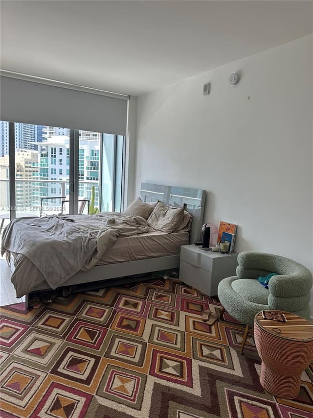 1300 Brickell Bay Drive 2213, Miami, FL 33131