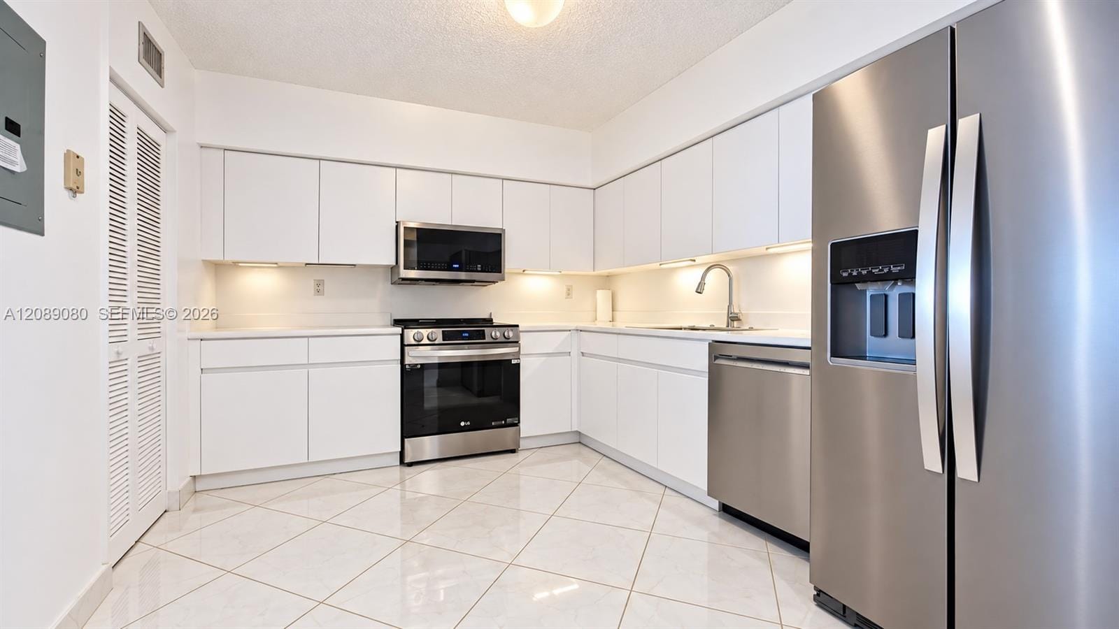 9455 Collins Avenue 1003, Surfside, FL 33154 photo 10