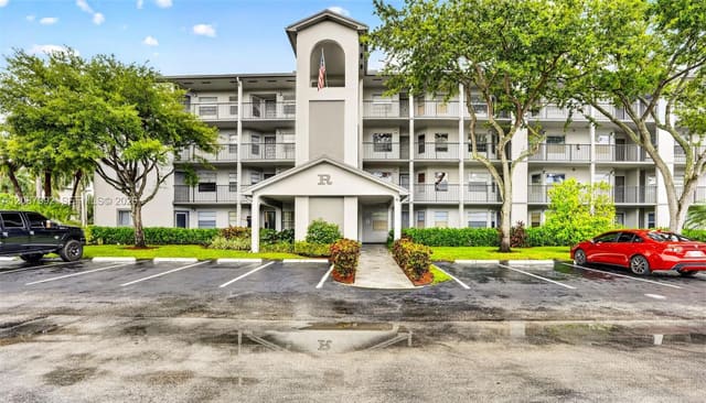 12501 SW 14th Street 206R, Pembroke Pines, FL 33027