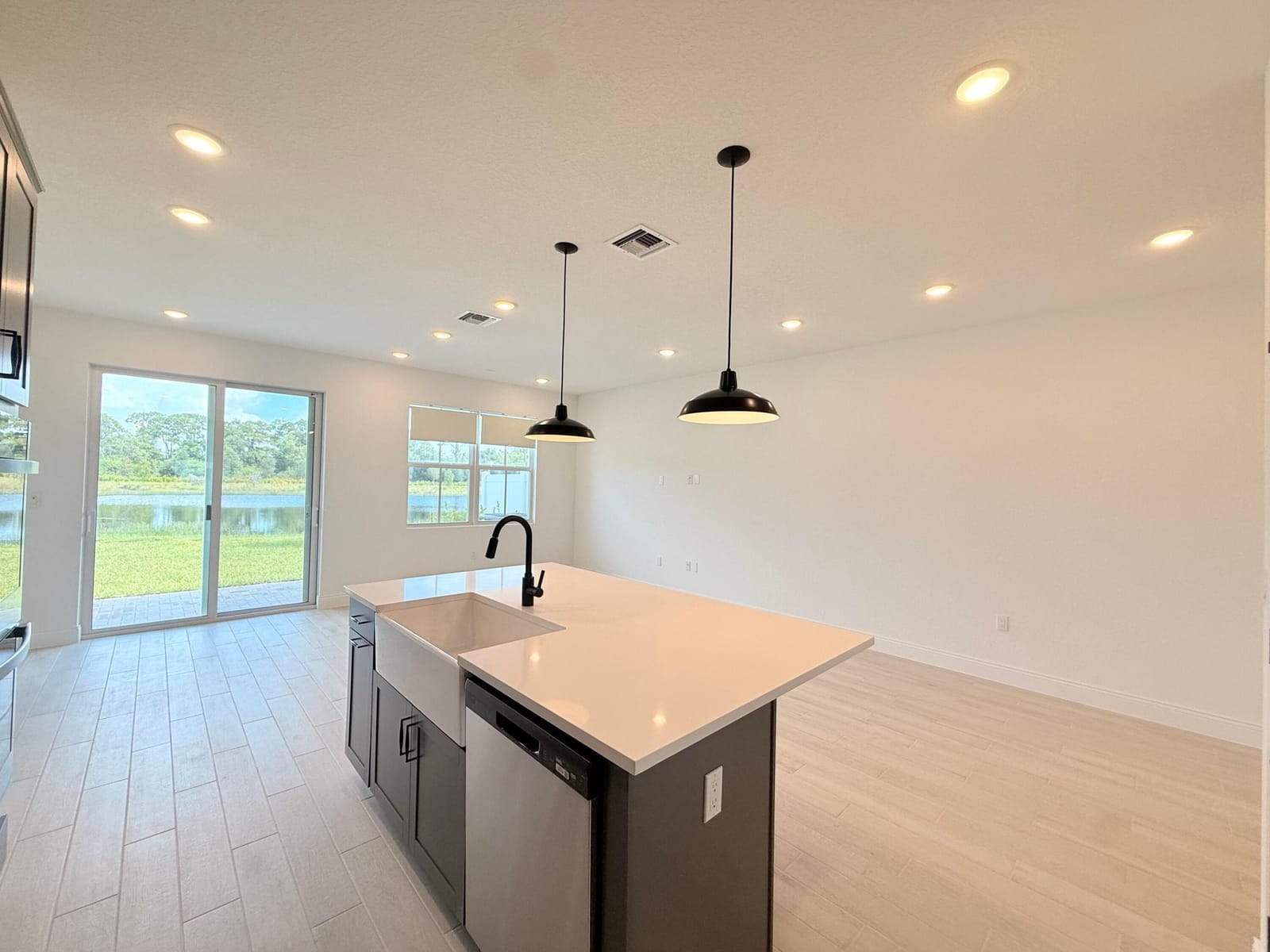 121 SE Birch Terrace, Stuart, FL 34997 photo 8