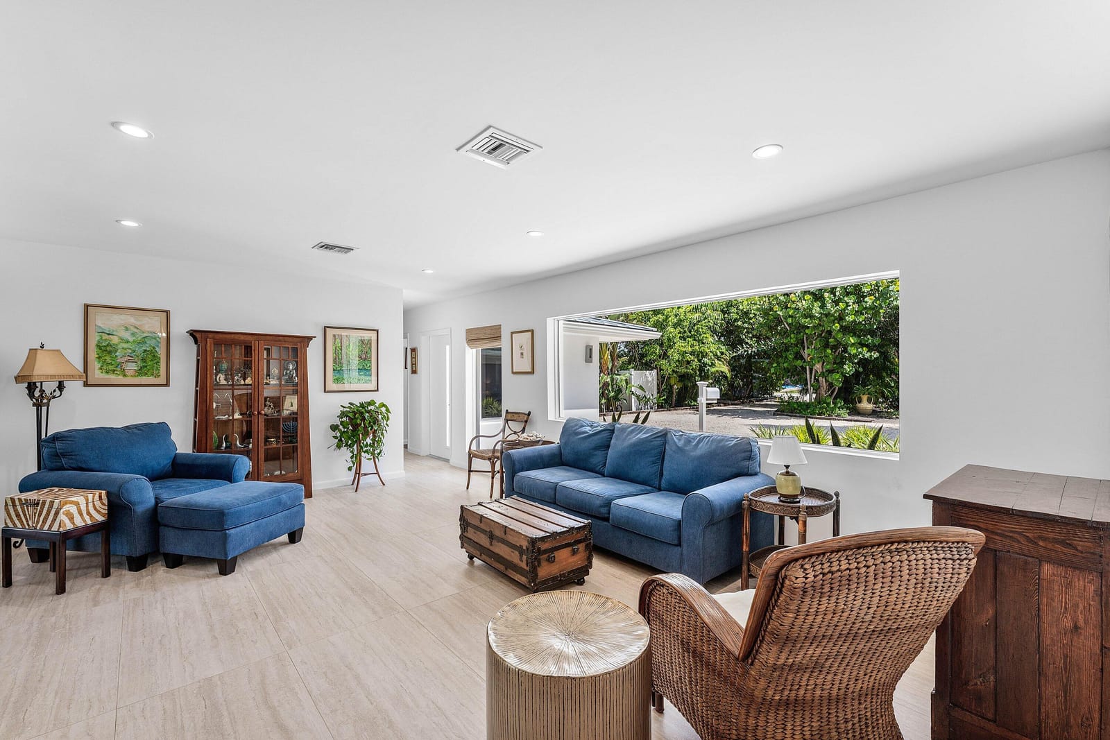 545 NW 7th Street, Boca Raton, FL 33432 photo 2